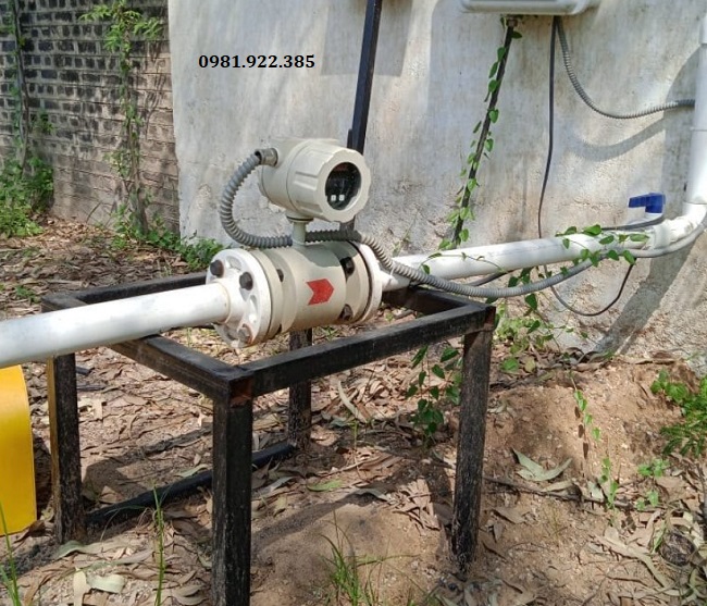 Đồng hồ đo nước điện tử lắp đặt tại KCN Tân Kim - Long An