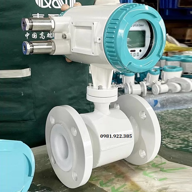 Đồng hồ đo nước sạch điện tử mặt bích DN40