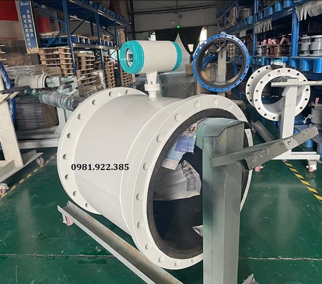 Hình ảnh đồng hồ đo nước điện tử DN500