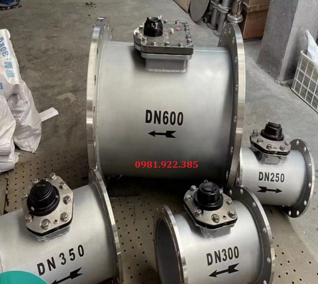 Đồng hồ đo nước inox DN600