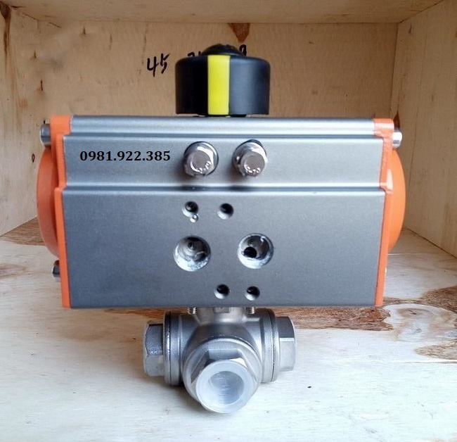 Van bi 3 ngã inox nối ren điều khiển khí nén